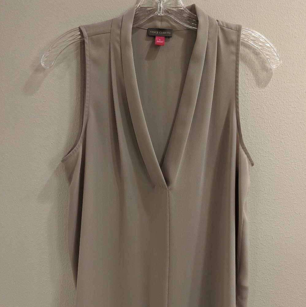 Vince Camuto gorgeous silk-appearing tank